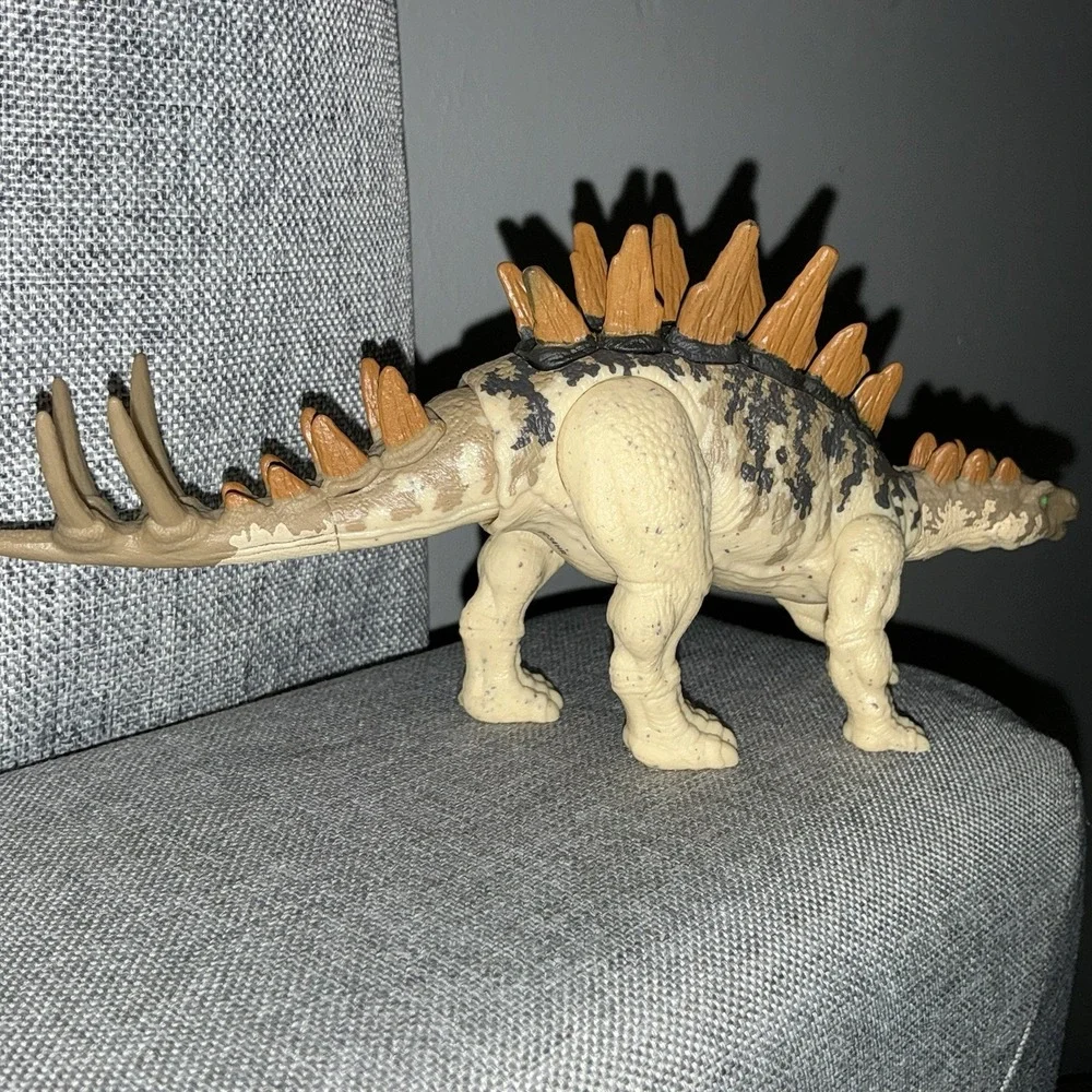 Jurassic World Epic Evolution Strike Attack Tuojiangosaurus Figure 2023